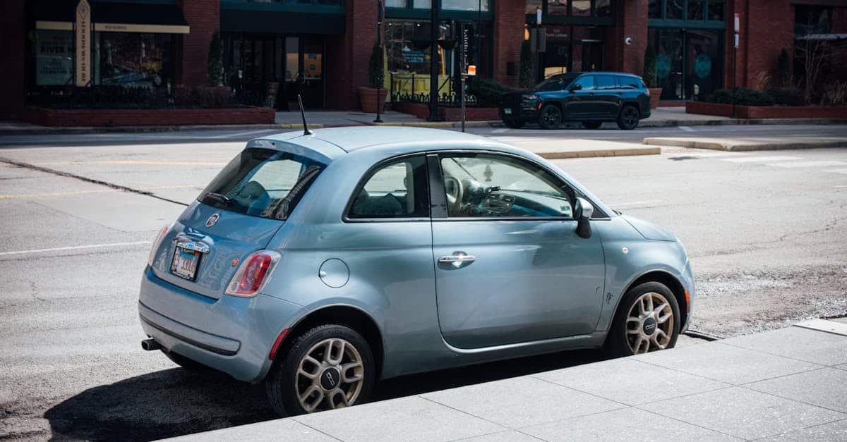 découvrez la fiat 500 : citadine iconique alliant design italien, technologie moderne et faible consommation. profitez d'une expérience de conduite unique et stylée, idéale pour la ville. explorez tous les modèles et leurs équipements sur notre site.